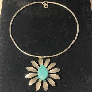 Silver and Turquoise Flower Pendant Chocker Necklace